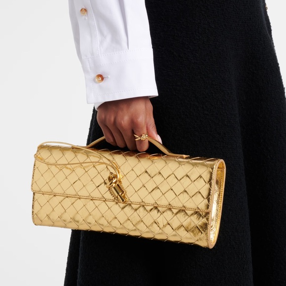 BOTTEGA VENETA Andiamo Clutch - Picture 2 of 15